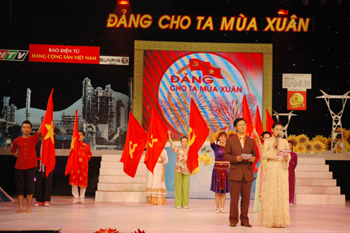 Gala artística saluda el Tet y los 82 años del Partido Comunista de Vietnam